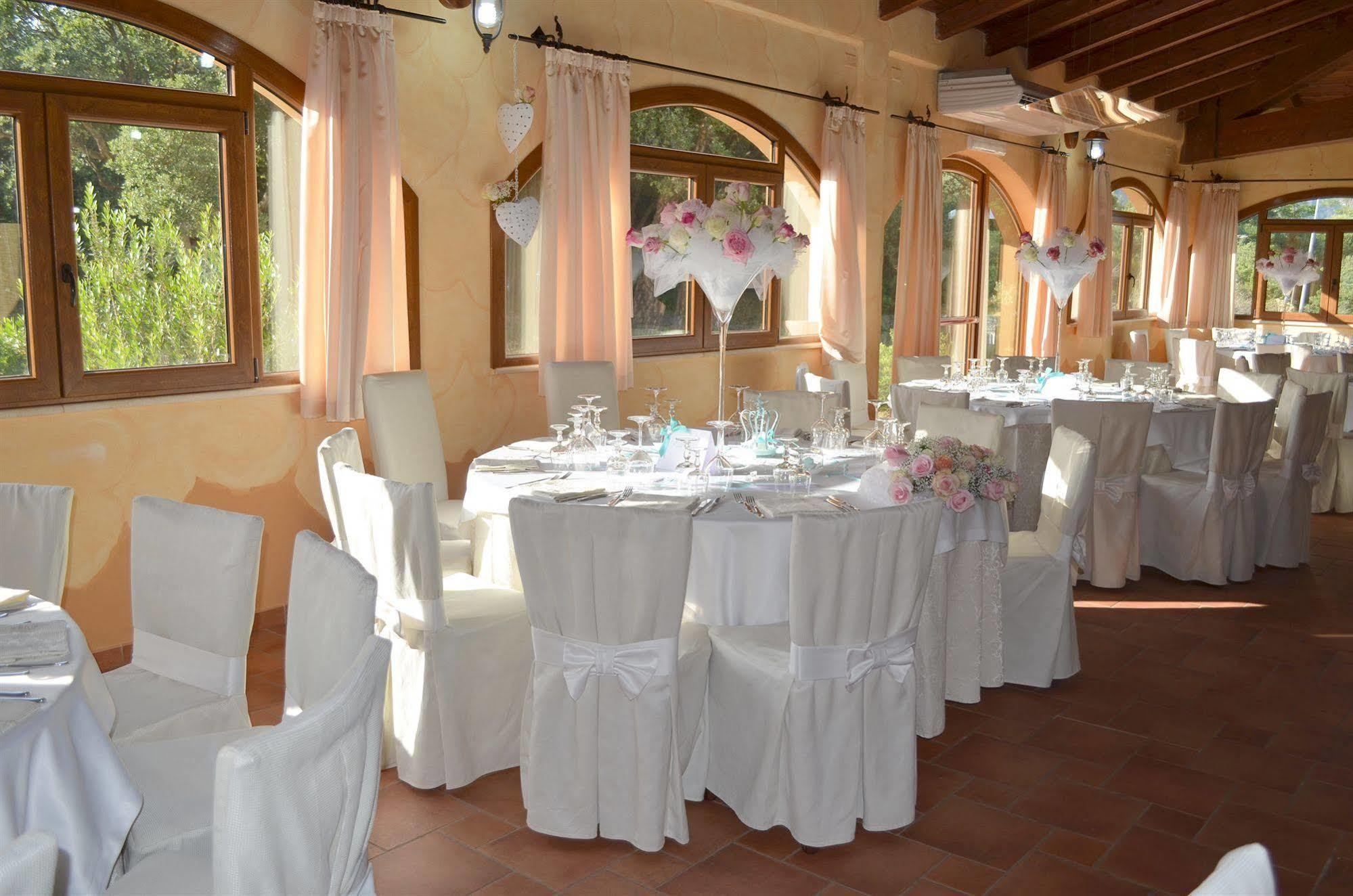 Hotel Giardino Corte Rubja イグレージアス エクステリア 写真
