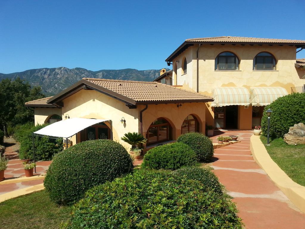 Hotel Giardino Corte Rubja イグレージアス エクステリア 写真